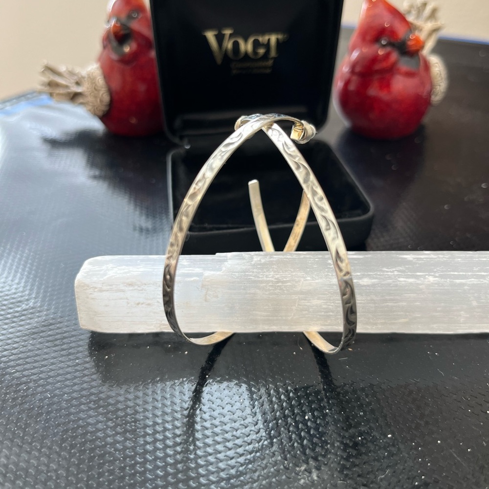 NWT RARE Vogt Clara Large hoop